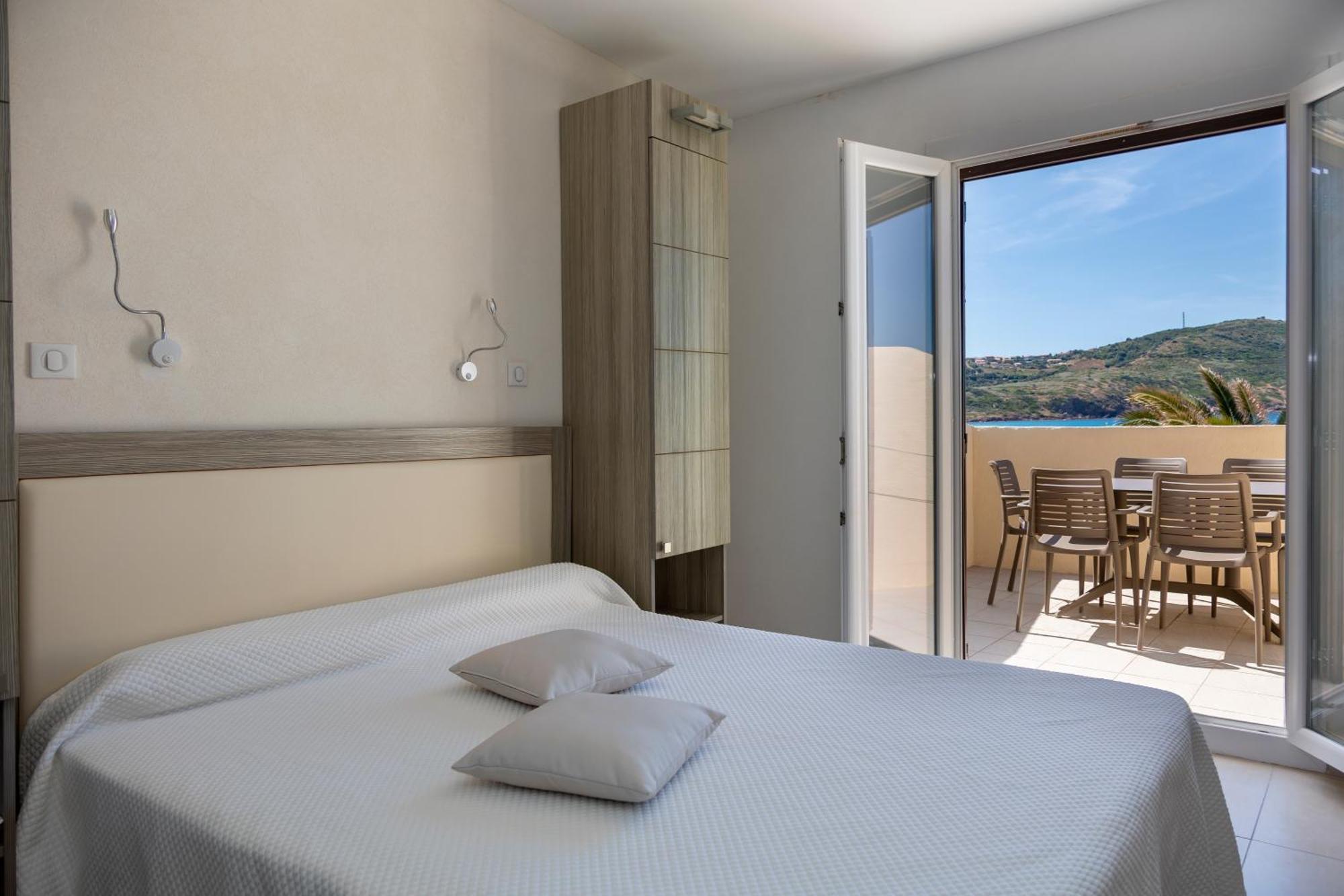 Hotel Et Residence Ta Kladia - Omigna Cargese Exterior photo